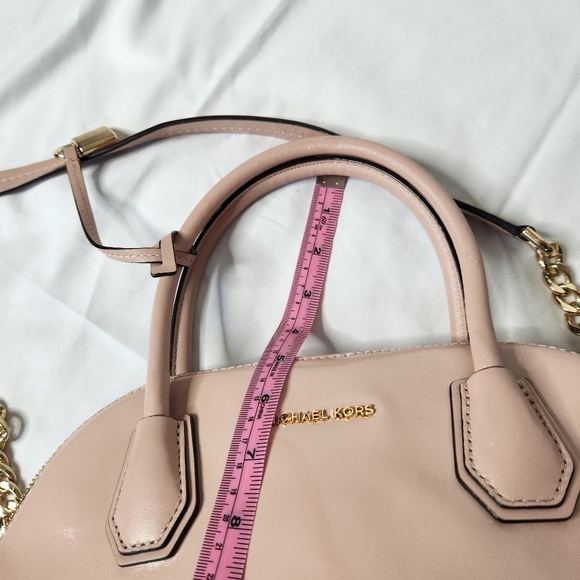 Michael Kors Patent Leather Mercer Handbag Pink - Picture 16 of 16